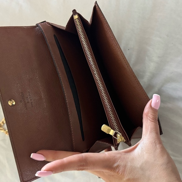 Authentic Louis Vuitton Monogram Crossbody Wallet with Gold Chain - Picture 5 of 13